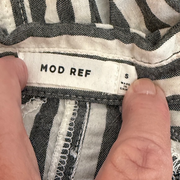 Mod Ref Striped Button Down Shirt in Black and White - Picture 6 of 10